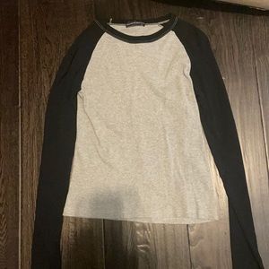 Long sleeve ribbed shirt